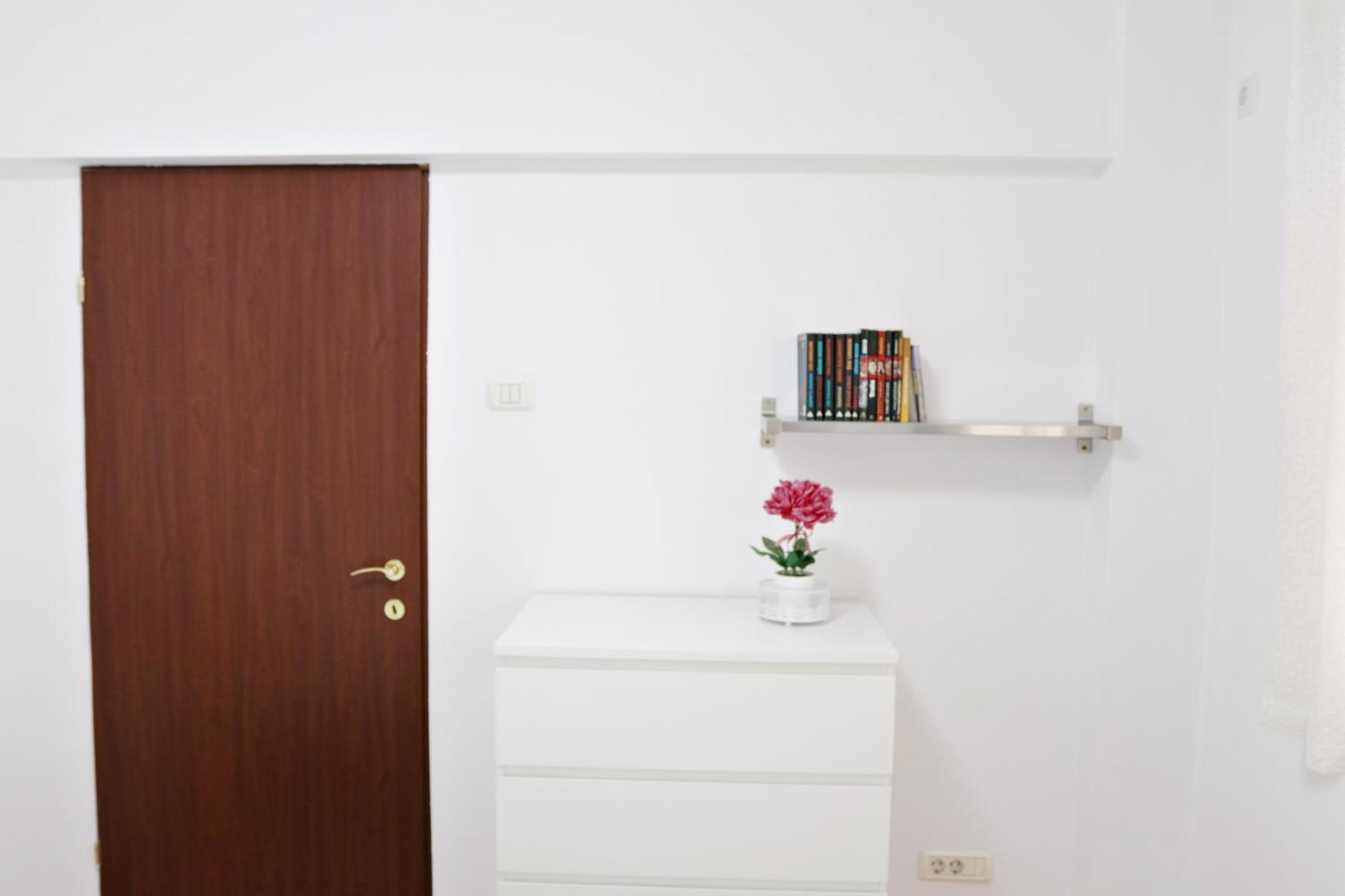 City Base I 2 Bedroom Apt Victoriei Bucarest Extérieur photo