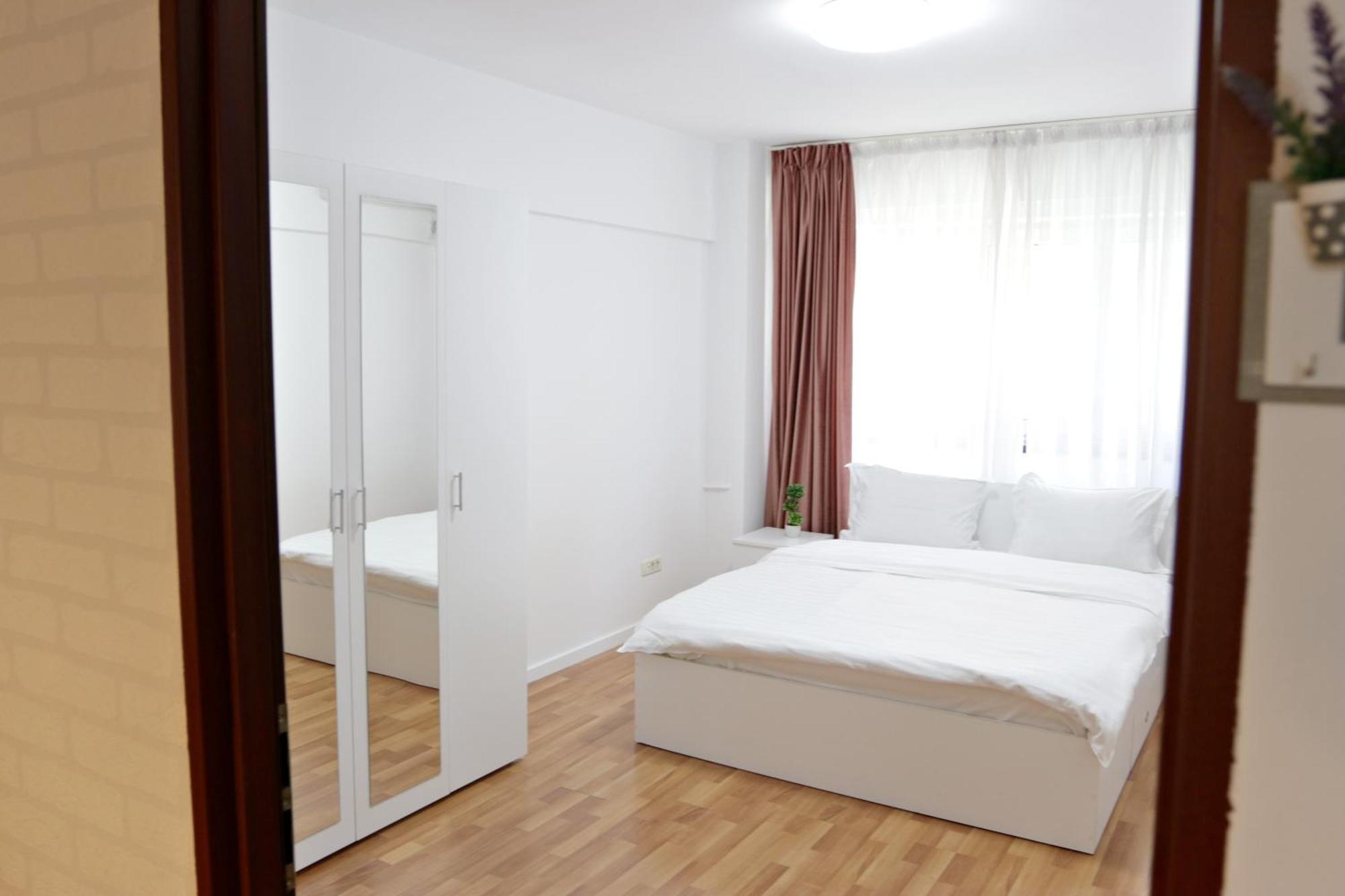 City Base I 2 Bedroom Apt Victoriei Bucarest Extérieur photo